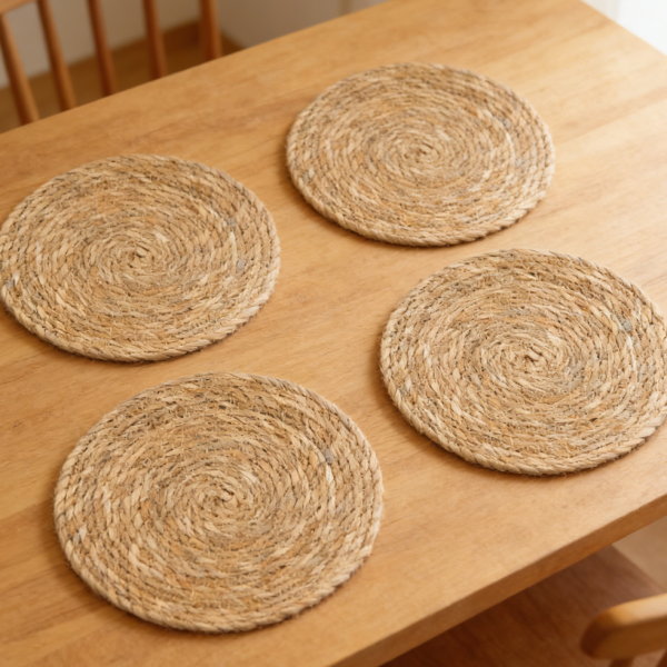 Round Woven Placemats Set of 20 - 12 inch Boho Rattan Natural Hand-Woven, Farmhouse Wicker, Charger Style